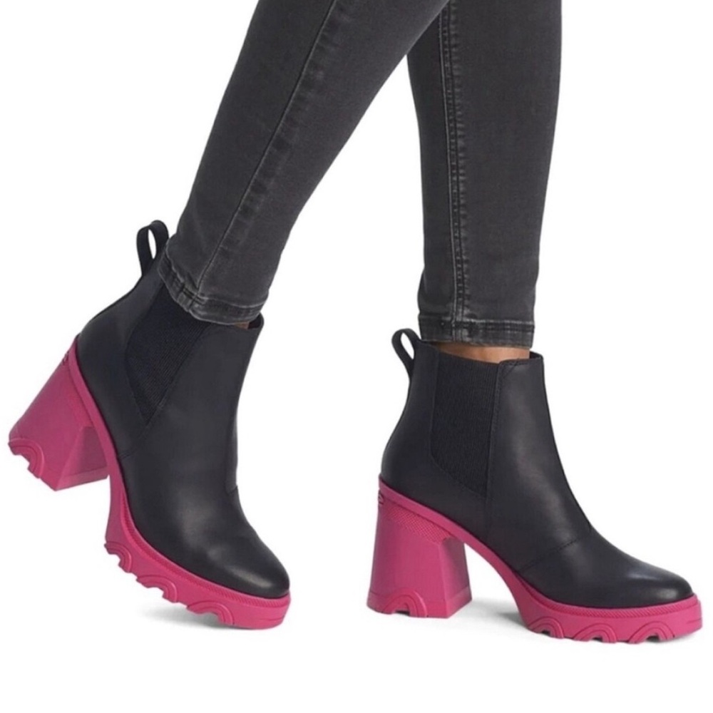 Soral Stylish Black and Pink Heeled Boots